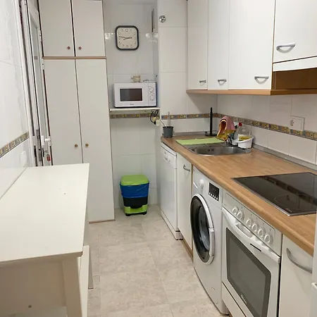 In - For 4-5 People 70 M From The Beach