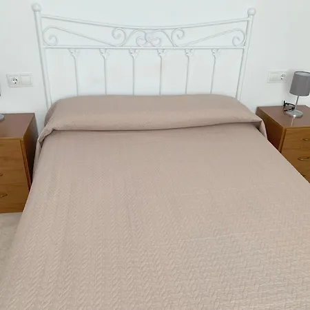 In - For 4-5 People 70 M From The Beach