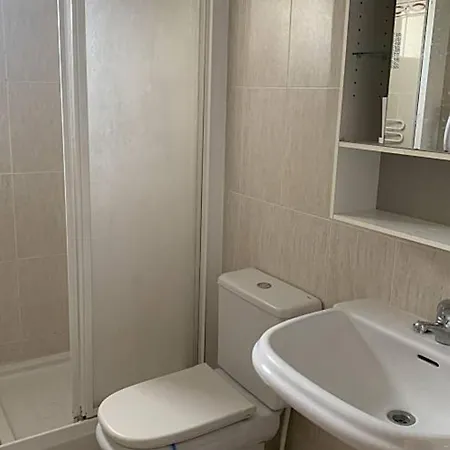 In - For 4-5 People 70 M From The Beach
