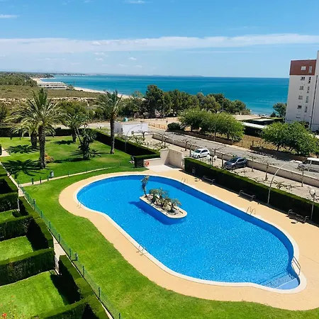 In - For 4-5 People 70 M From The Beach